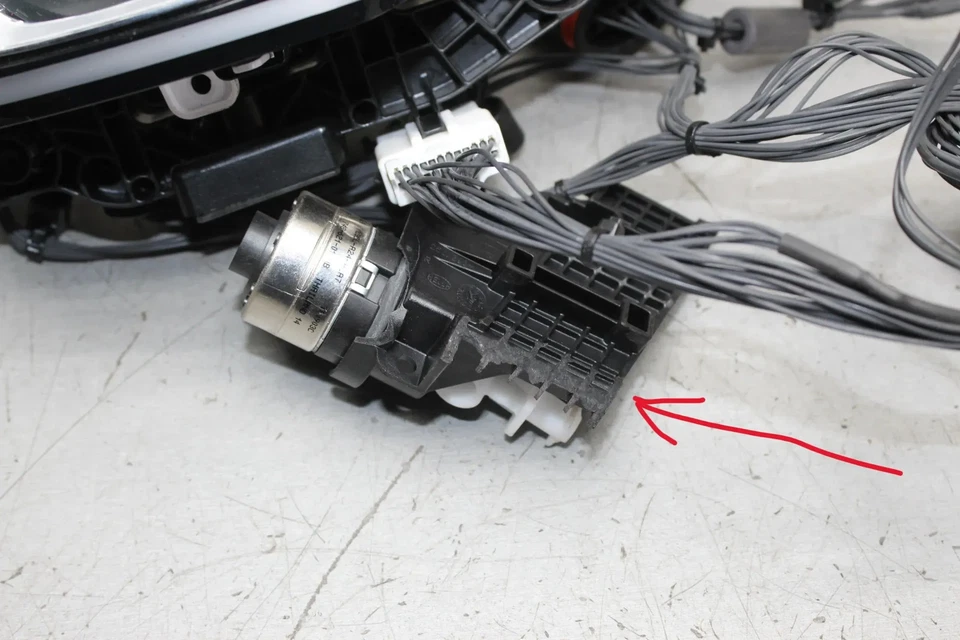 Leuchte LED Modul Organspender aus Scheinwerfer vorne rechts Volkswagen ID BUZZ - Bild 3 von 4