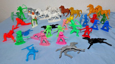 30 Plastic Native American Horses Cowboys