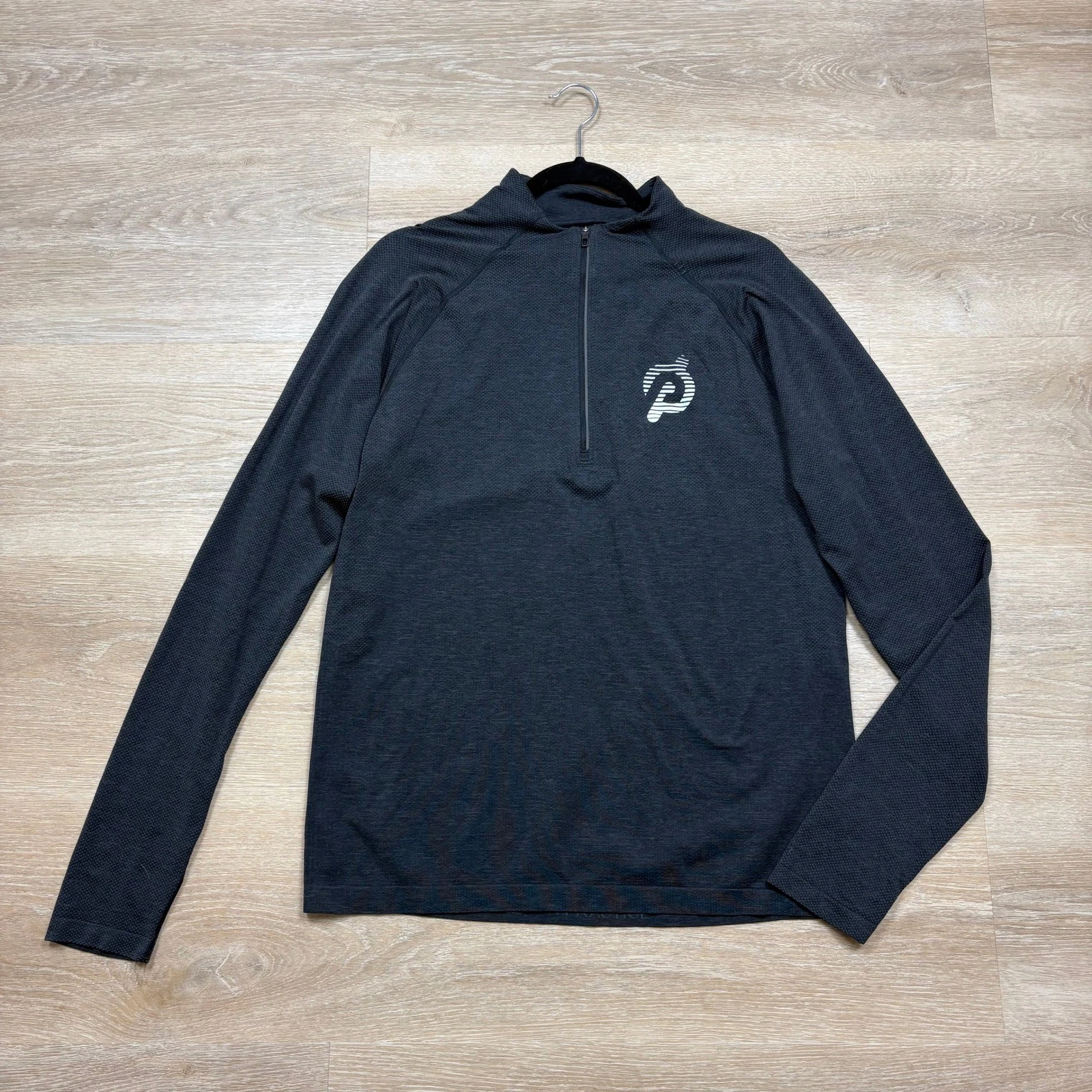 Lululemon x Peloton Long Sleeve 1/4 Zip Athletic Pullover Men's L Color Gray