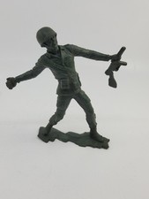 Louis Marx WWII 6  Plastic Toy Figurine Soldier US Army with Grenade