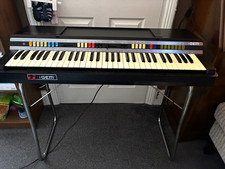GEM Sprinter 61 61-Key Electronic Keyboard Black Synth Action w/ Stand