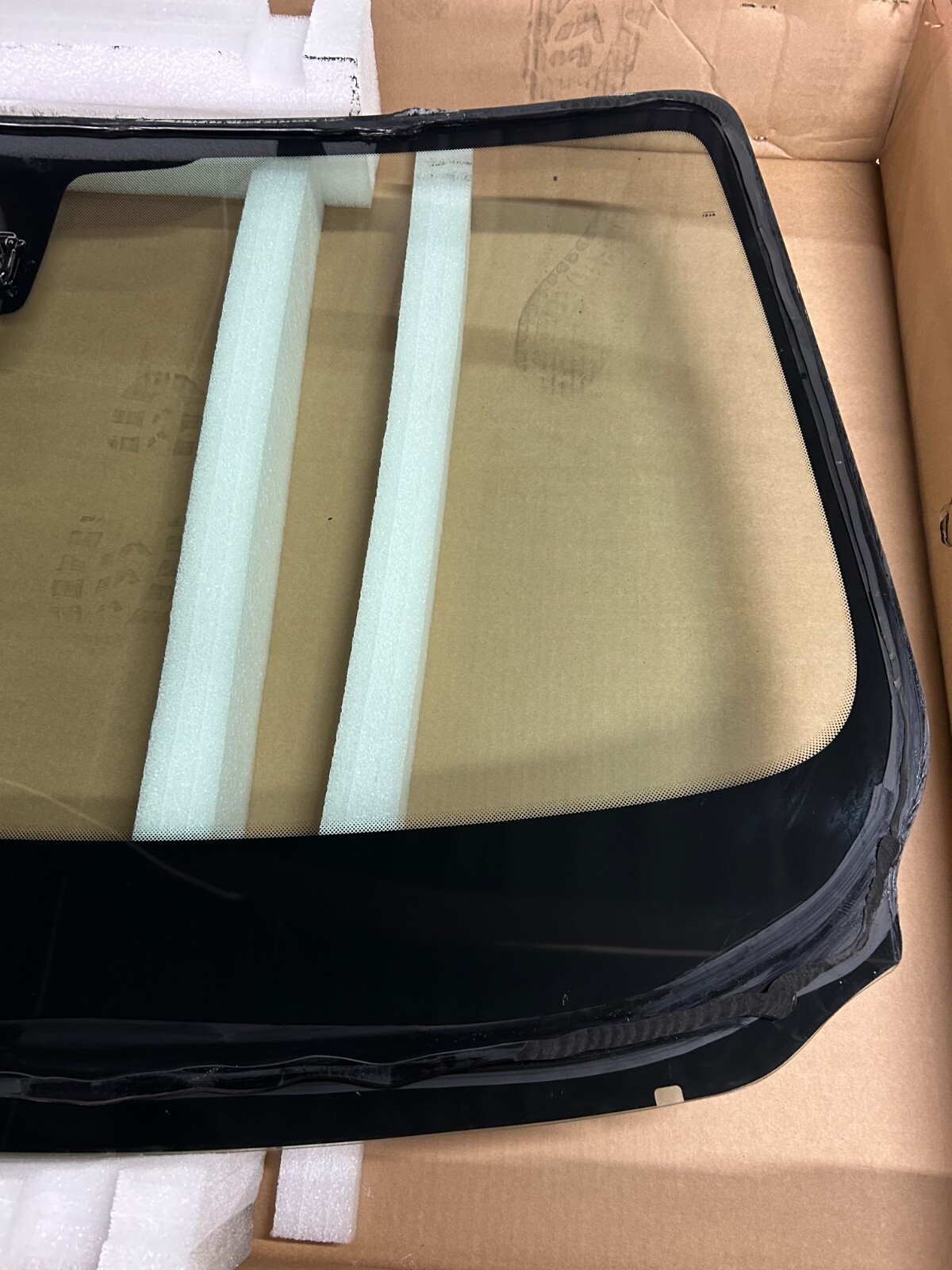 2014 - 2022  Rolls Royce Wraith Front Windshield W/ Green Tint Aftermarket