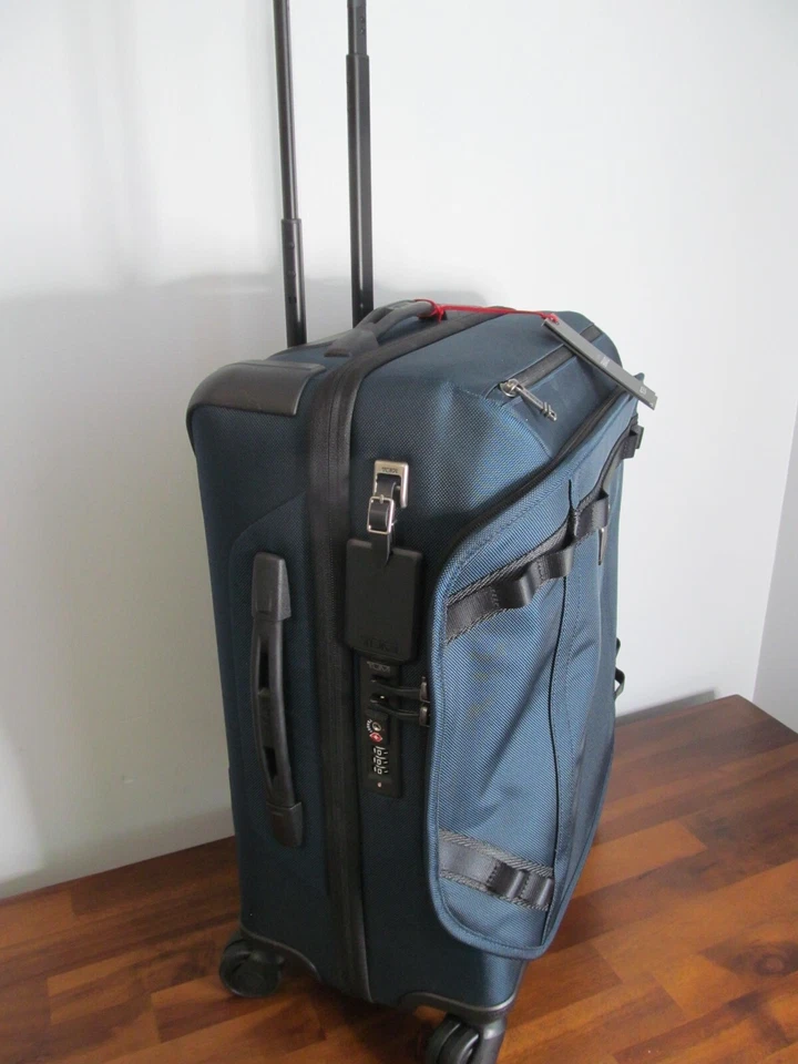 Tumi Alpha Bravo Merge 22" Tapa Delantera Continental Azul Marino Equipaje de Mano Cerradura TSA-NUEVO CON ETIQUETAS Foto 4 de 4