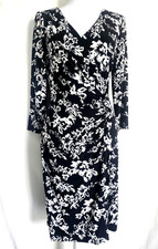 Chaps 3/4 Sleeve V Neck Side Ruched Women's Dress Size M Black White Floral