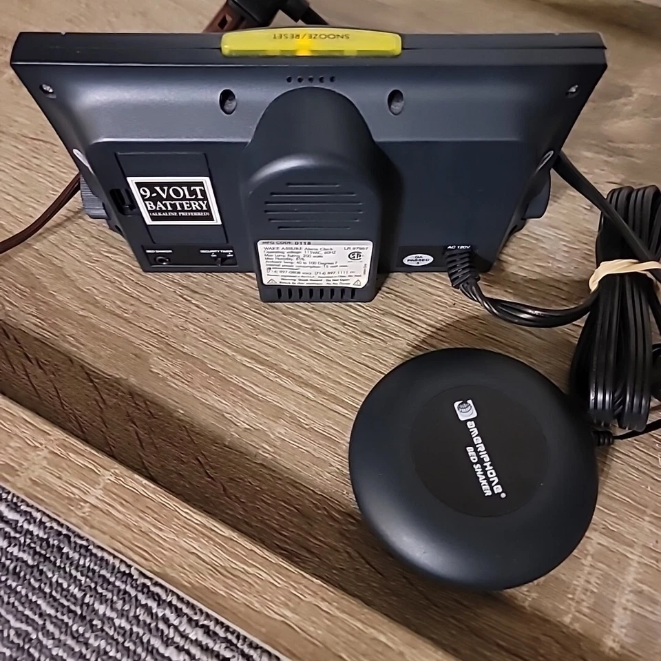 CLARITY Ameriphone Wake Assure Alarm Clock + WORKING bed shaker - Image 4 of 4