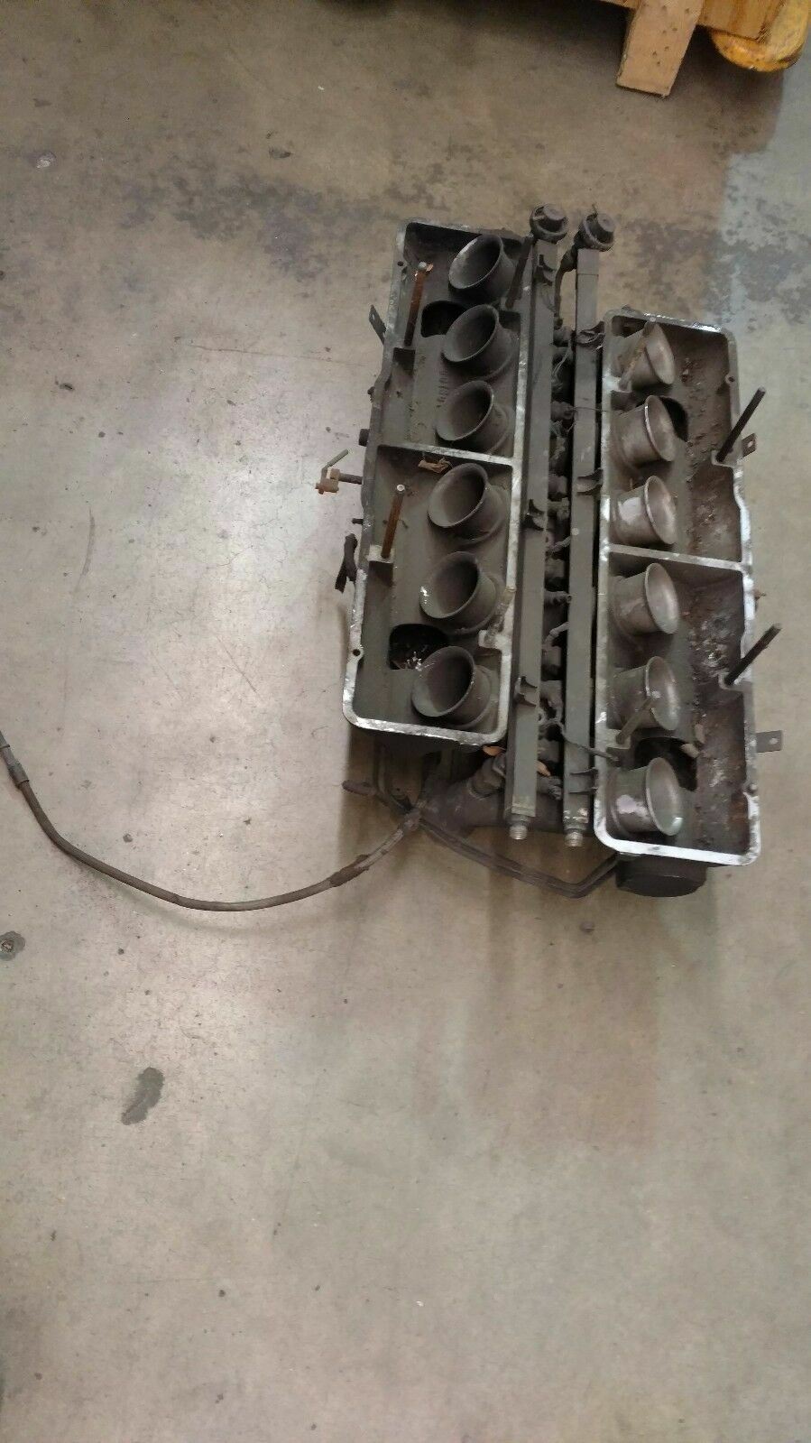 LAMBORGHINI MURCIELAGO LOWER INTAKE MANIFOLD OEM 490147001