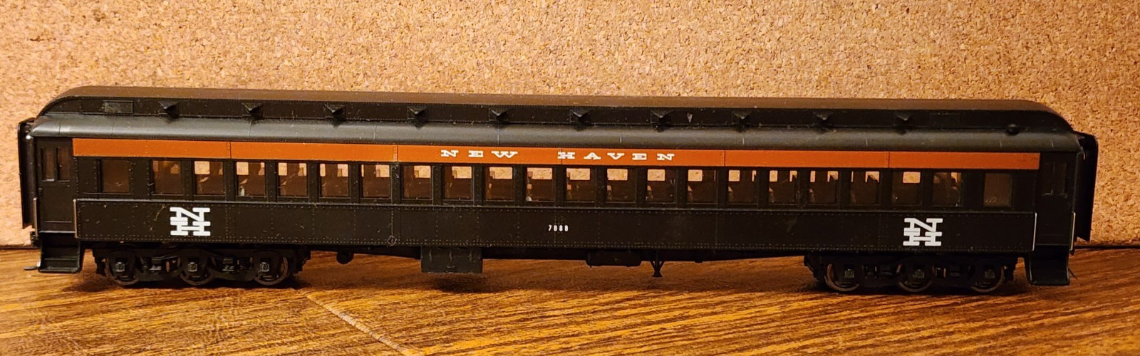 New Haven RR Heavyweight Coach 7888 w Kadee Metel Wheels Branchline Built HO