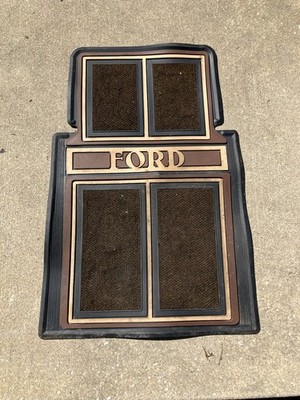 Single 1970's-1980's Ford Plasticolor Floor Mat Black Brown Rubber All Weather