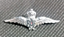 ROYAL AIR FORCE (RAF) Chrome metal small sweetheart pin brooch - 3cm long x 1cm
