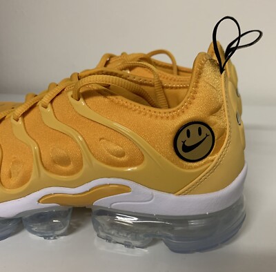 Nike Vapormax Plus Go The Extra Smile Women's Sz 6.5 Pollen Yellow  DO5874-700 | eBay