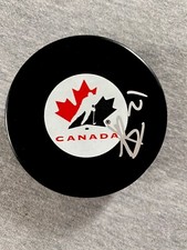 ASHTON BELL AUTOGRAPH TEAM CANADA WOMENS HOCKEY LOGO PUCK