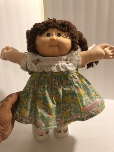 mint condition cabbage patch doll