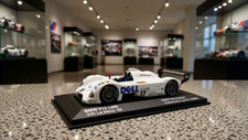 Minichamps 1:43 scale BMW V12 LMR #17 24h Le Mans 1999 Kristensen Lehto Müller
