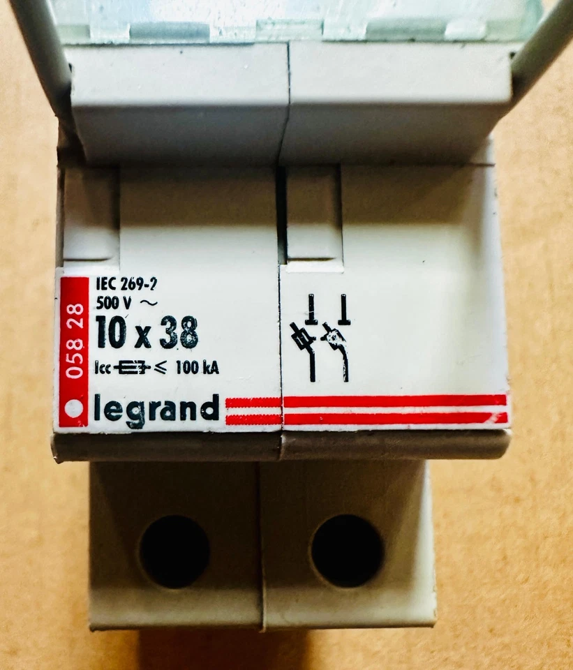 Portafusibles Legrand IEC 269-2 500V 10 X 38 Foto 2 de 4