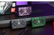 Mini Keyring Controller - IINE Mini Retro Ananke Wireless Gampad-UK