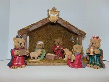 Holly Tree BEAR NATIVITY 10 Piece Vintage Set Resin Painted #9659HY 1980's Boxed