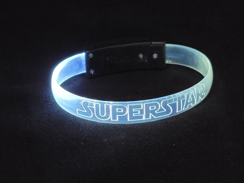 4x Superstar LED Light Up Wristband Bracelet Glow In The Dark Star Party Favor - Picture 19 of 25