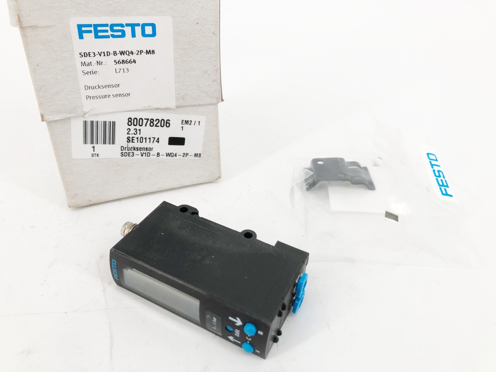 New Festo SDE3-V1D-B-WQ4-2P-M8 Pressure Sensor 24VDC 568664