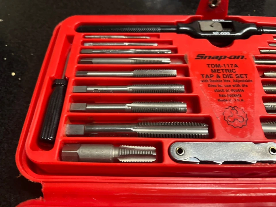 Snap On Tap And Die Set TDM117A - Image 4 of 4