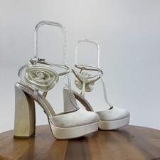 Womens Badgley Mischka Janessa Flower White Wedding Platform Pumps Size 7 M GUC