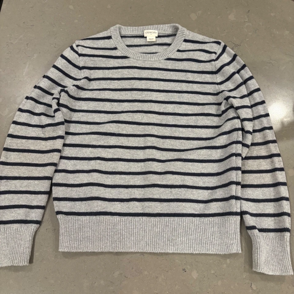 Suéter a Rayas Gris Azul Marino Cortes Redondos Parches en el Codo Cuello Redondo Niños M 8 Preppy Foto 2 de 4