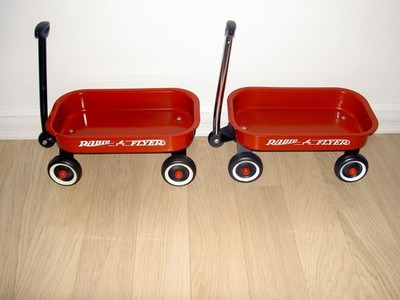 RADIO FLYER WAGON FOR DOLLS 12 1/4'' X 7 1/8'' X 1 7/8'' MODEL 5 WAGONS 2 VGC READ