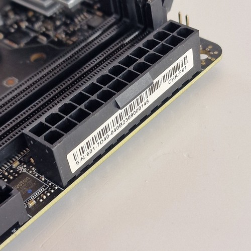 Scheda Madre MSI MPG B760I EDGE WIFI LGA 1700 Intel Serie 12 13 14000 DDR4 BIOS - Imagen 3 de 10