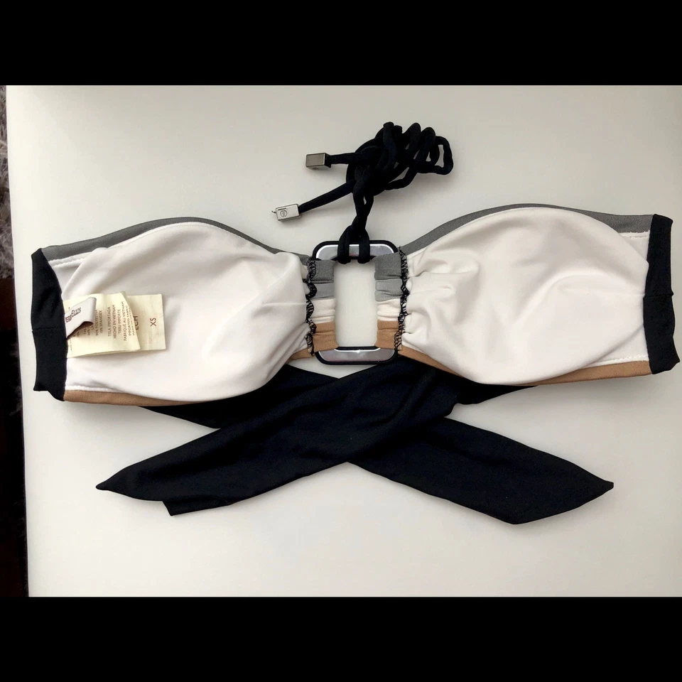 Top de bikini Perry Ellis Foto 3 de 4