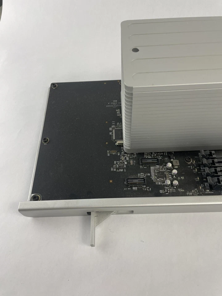 Apple Mac Pro 4,1 (2009) A1289 Xeon Quad 4 Core CPU Board Tray 2.66 GHz - Image 4 of 4