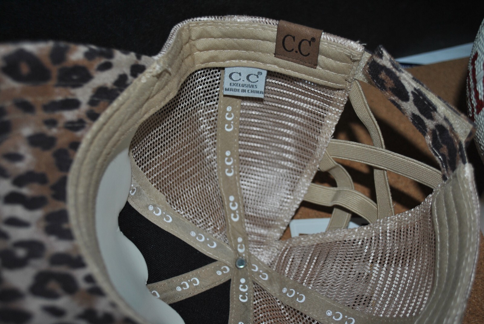 NUOVO CC Stampa Leopardata con Rete Posteriore Baseball PONY Cappello CRISS CROSS Donna