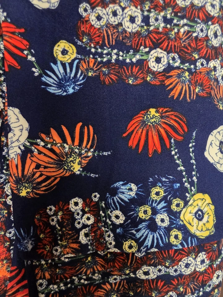 Leggings Lularoe TC - NUEVOS CON ETIQUETAS - Sueños Americanos - 4 de julio - Bandera floral Foto 2 de 4