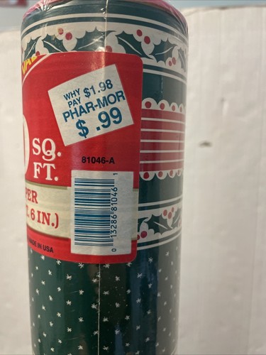 Vintage 90’s PMO Christmas HOLLY Gift Wrapping Paper 40 Sq Roll Total - Picture 10 of 10