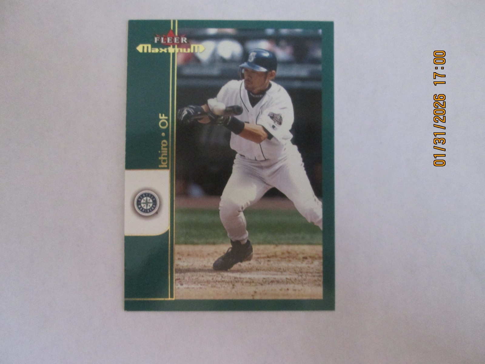 ICHIRO MARINERS 2002 FLEER MAXIMUM BASE CARD #41