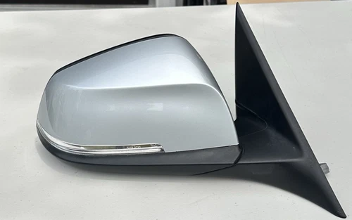2017 BMW 320i Right Side Mirror W Turn Signal Glacier Silver Metallic