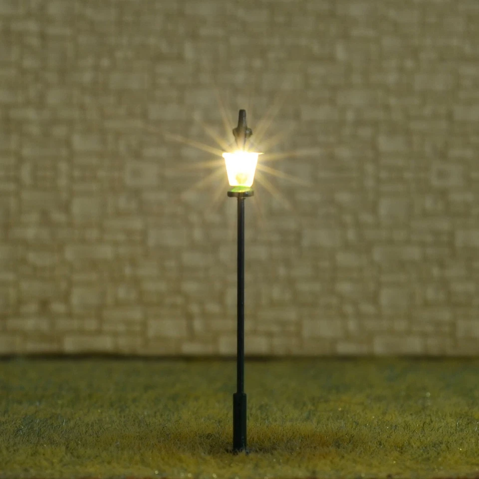 10 x HO scale model railroad antique street light LED lamppost path lamp #S0108 - Image 4 of 4