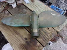 Max Prop Feathering Propeller 31-3/8" Diameter, 2" bore, adjustable pitch, RH/LH