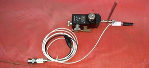 PRCBE SE40 Micropositioner X-Y-Z Probe included  For testing DC pads to 30um
