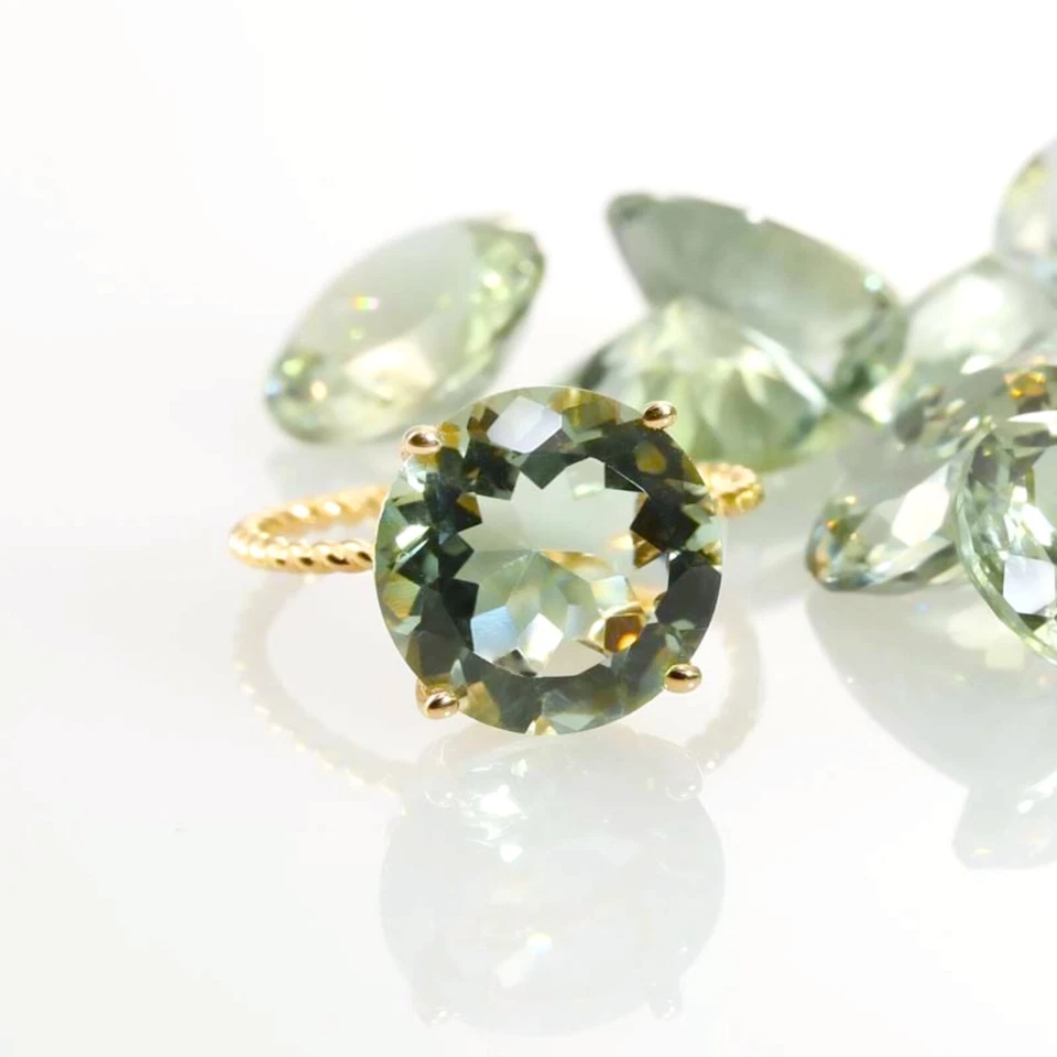 14K Solid Yellow Gold 5 Carat Natural Green Amethyst Solitaire Engagement Ring - Image 2 of 4