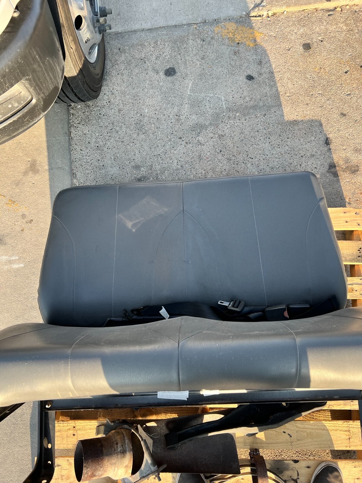 GENUINE NEW TAKE OFF INTERNATIONAL BENCH SEAT 4031449C91 