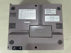 Vintage 1985 Nintendo NES-001 Video Game Console w/ Zapper + Max Controllers etc