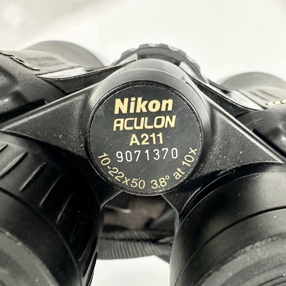 Nikon Aculon A211 Binoculars 10-22x50 3.8 at 10X Zoom Waterproof w/ Case + Strap - Image 2 of 4