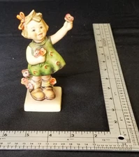 Vintage Hummel Goebel "Spring Cheer" 5" Figurine #192  
