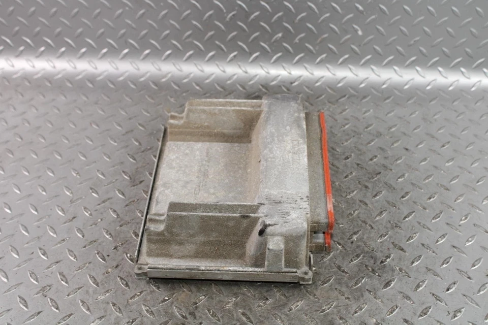 2004 Escalade EXT 6.0L Motor Engine Control Module ECM ECU PCM PCU Unit OEM WTY - Imagem 4 de 4