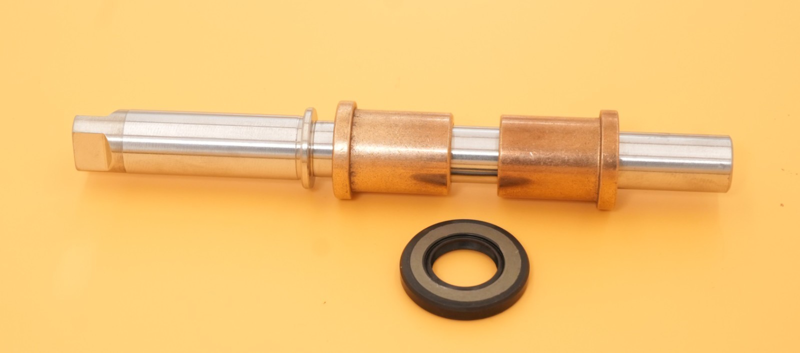 CARPIGIANI SOFT SERVE ICE CREAM VAN MACHINE R PUMP SHAFT SET WITH BUSH