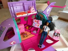Barbie Airplane Adventures W/ Pilot doll + Malibu Travel play set pieces!