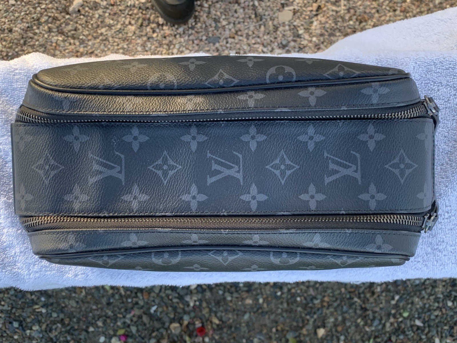 Louis Vuitton Dopp Kit Monogram Eclipse Toilet Po… - image 7
