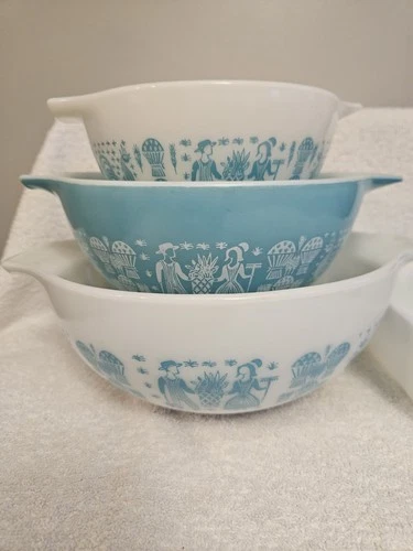 Pyrex Amish Butterprint Cinderella Nesting Bowls Set Of 3  442  443  444 Plus 1