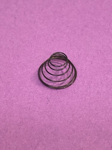 *NEW* 323-642-200-PEGASUS-SPRING-FOR SEWING MACHINES* - Picture 1 of 3