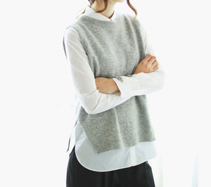 sleeveless crew neck sweater