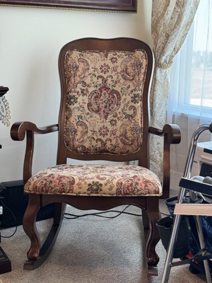 Sharan rocking chair in Cherry